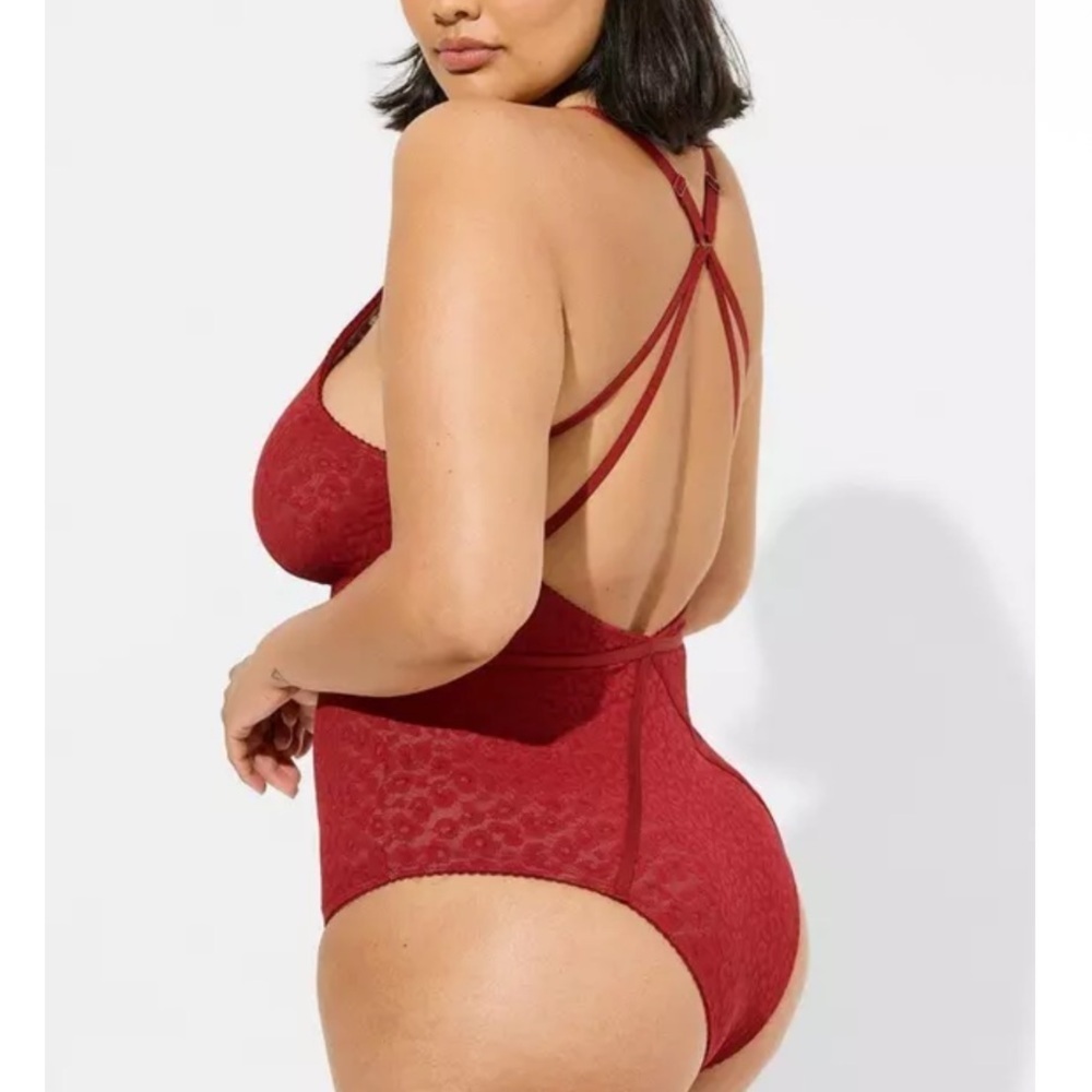 NWT Torrid Animal Lace Up Halter Bodysuit 0 (Large) - Picture 2 of 13